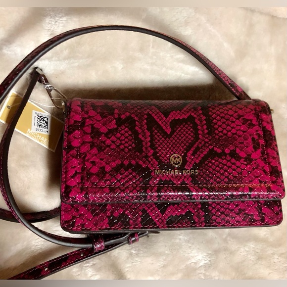 Michael Kors Jet Set Snakeskin embossed Crossbody Bag - Picture 14 of 14